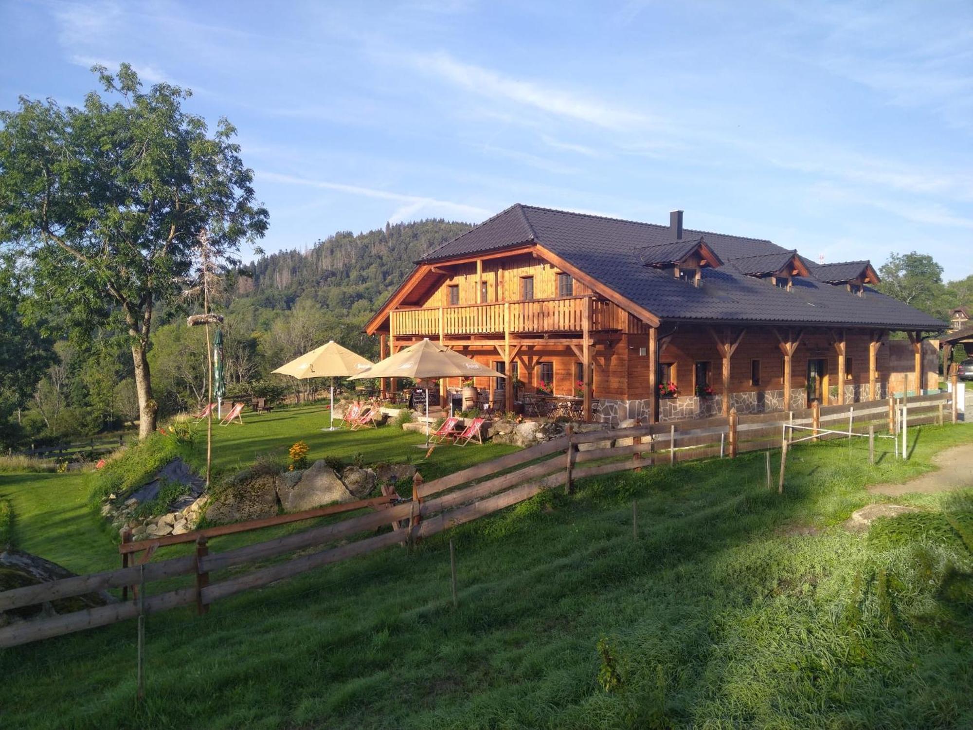 Penzion Farma Žleby Ceske Zleby Exterior foto